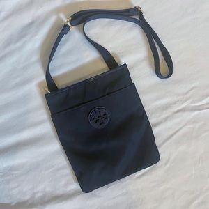 EUC Authentic Navy Tory Burch Nylon Ella Crossbody